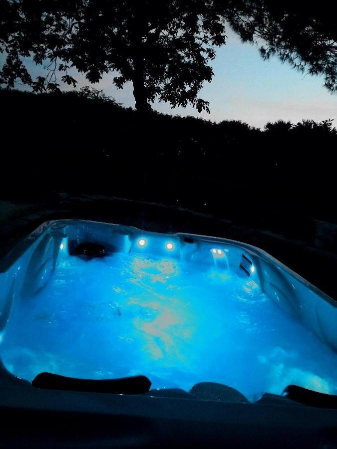 Gite Dans Une Ambiance Vegetale Avec Spa Privatif Jazennes Экстерьер фото